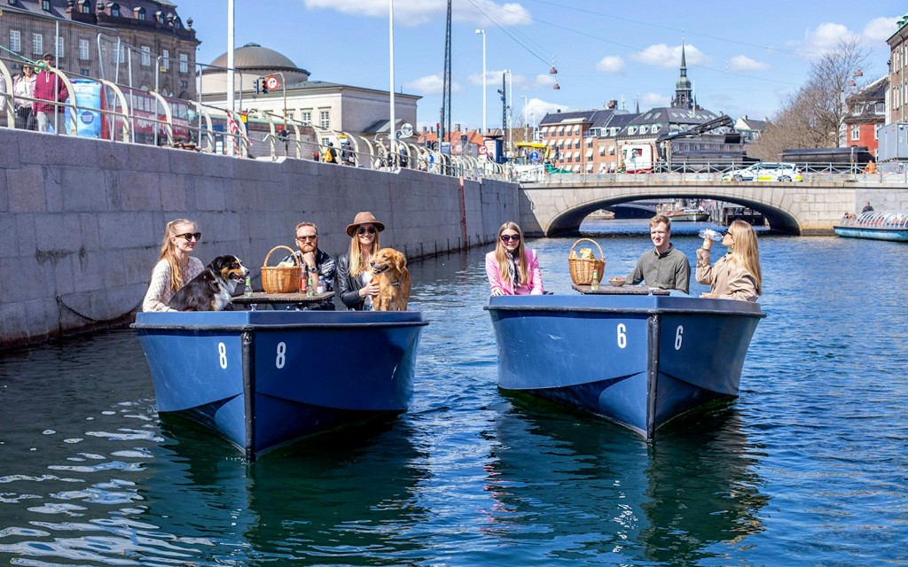 Kopenhagen: Kleinboot-Vermietung für 1/2/3 Stunden (3-Hour Canal Cruise)