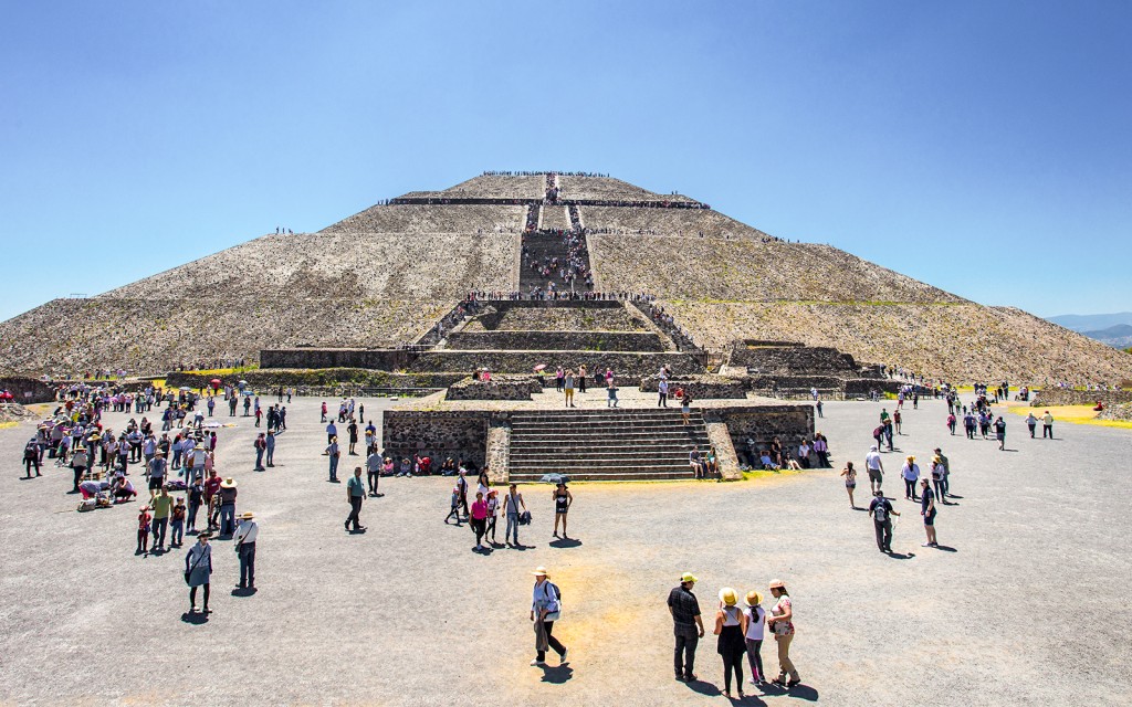 Tour di 2 giorni di Città del Messico: Teotihuacán, basilica, museo Frida Kahlo, Xochimilco e Coyoacán (Pickup from Mexico City)
