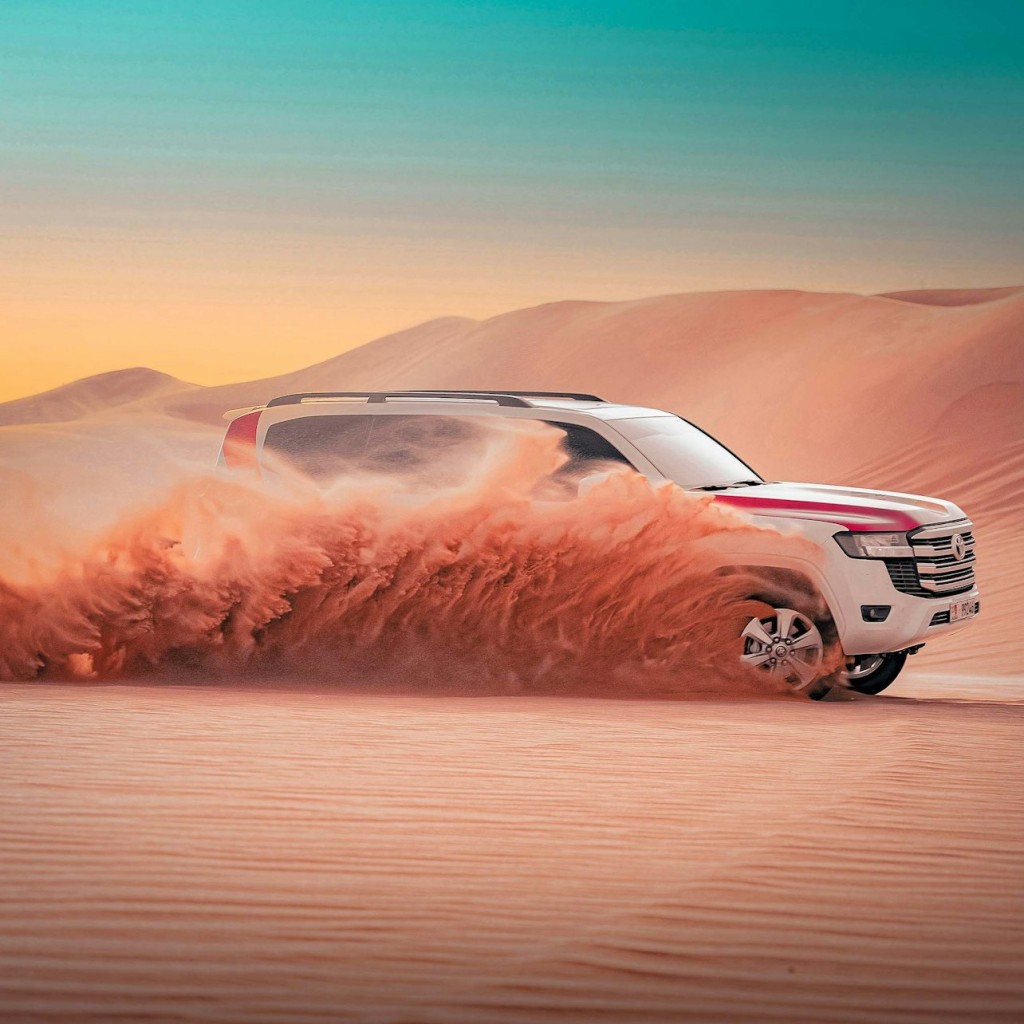 Abu Dhabi: visita nocturna de safari pel desert + sopar