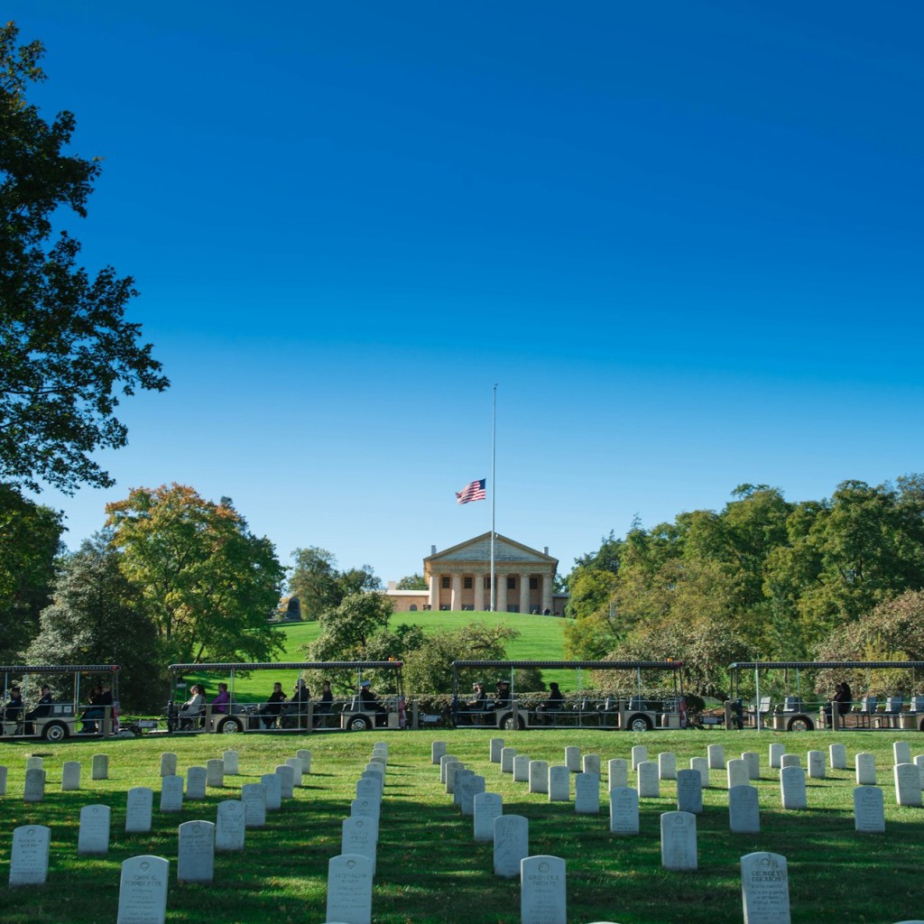 Cimetière national d'Arlington : visite guidée en trolley (Hop-on Hop-off)