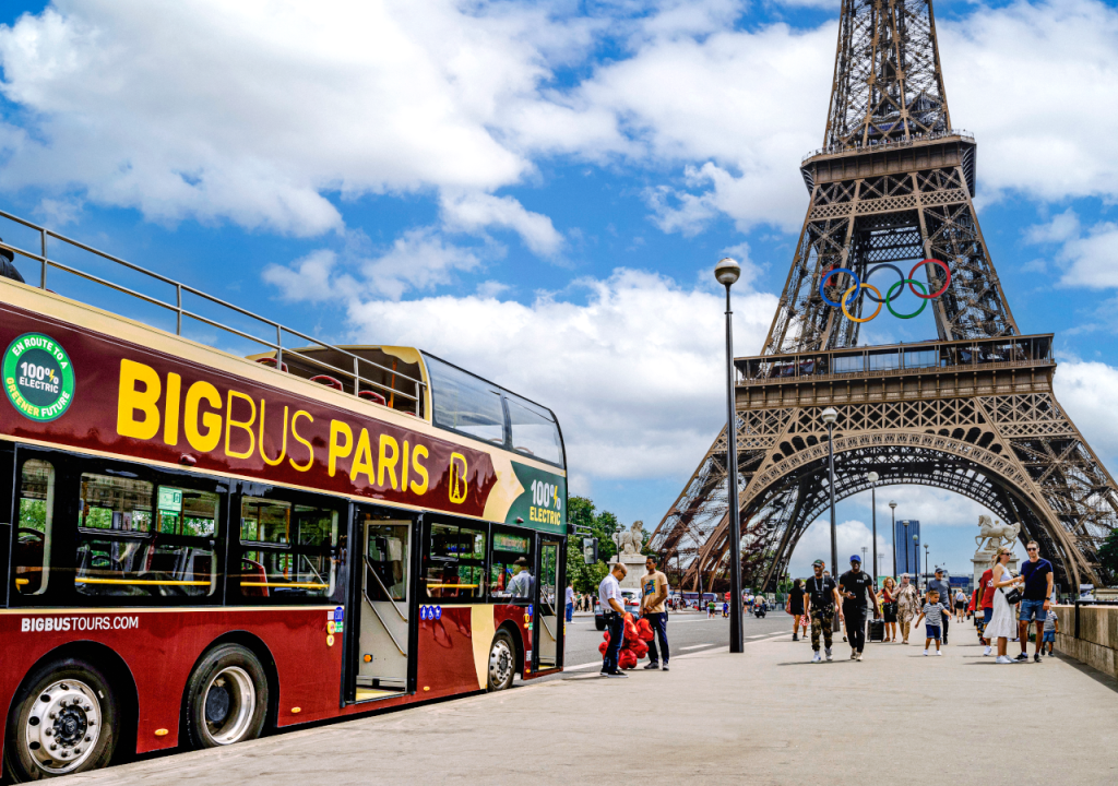 Big Bus Paris Hop-on Hop-off Bus Tour (Night Tour)