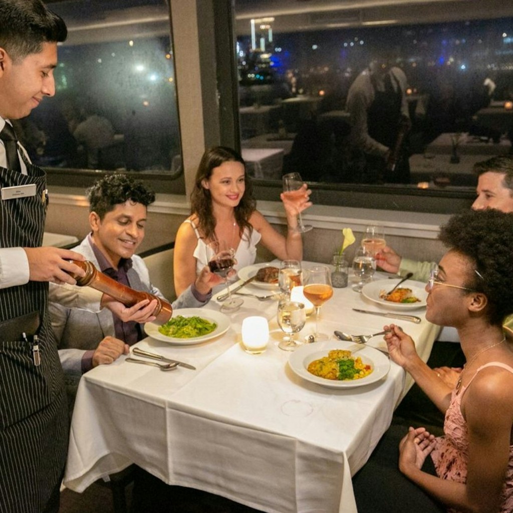 Boston Harbor: 2 or 3-Hour Signature Dinner Cruise