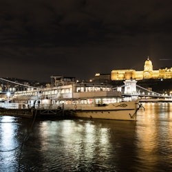 Budapest: 1.5-Hr Danube River Sightseeing Cruise + Welcome Drink
