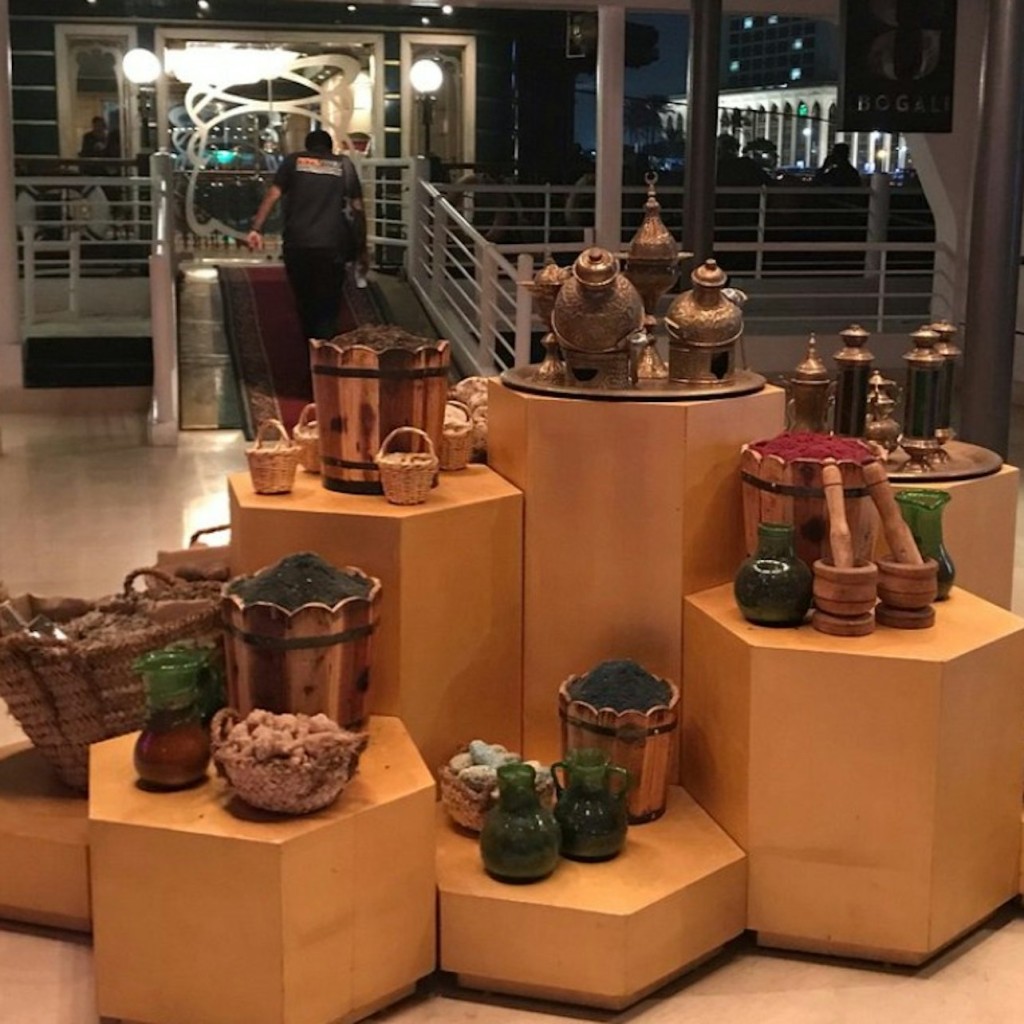Caire: creuer Nile Maxim amb sopar + espectacle a Tanouraor + trasllat