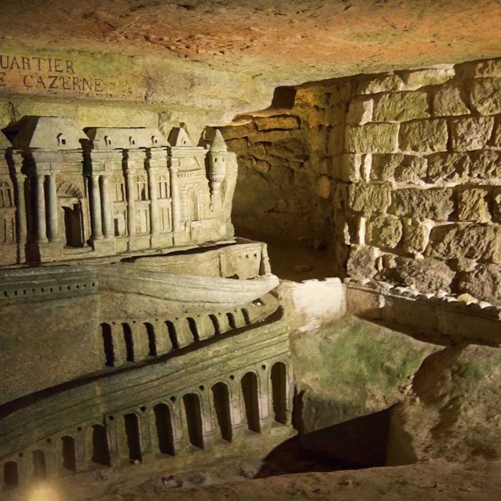 Catacombs of Paris: Semi-Private Guided Tour in English