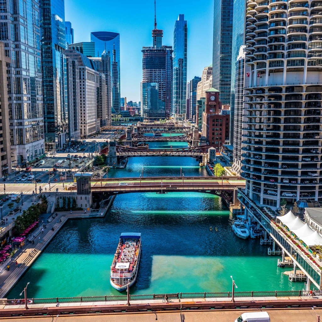 Chicago: Architecture River Cruise from Navy Pier