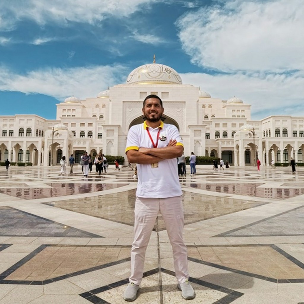 Excursion d'une journée depuis Dubaï : La Grande Mosquée Sheikh Zayed et Qasr Al Watan