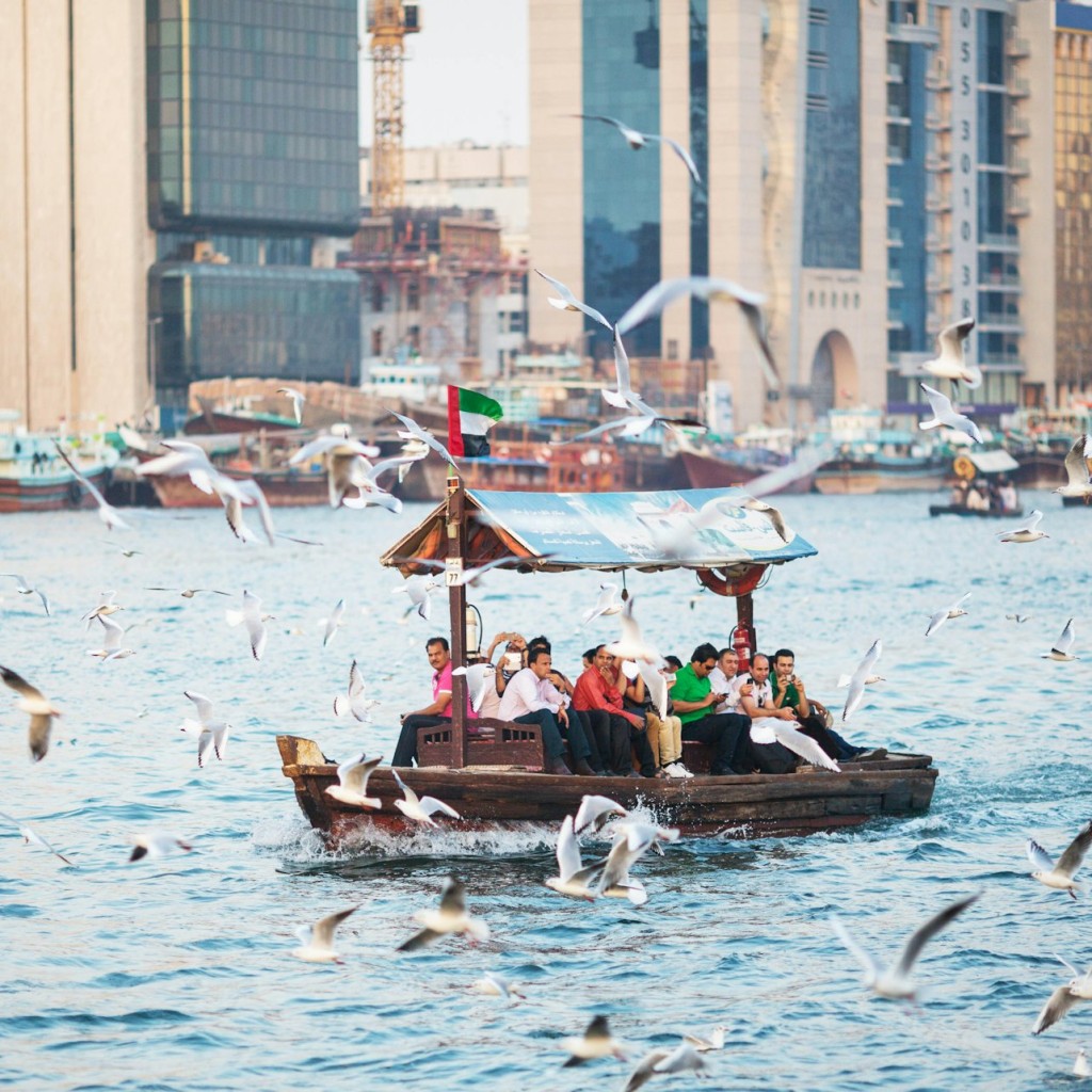 Dubai: Excursió de mig dia per la ciutat + Safari al desert al vespre + Sopar a la barbacoa al campament d'Al Khyama