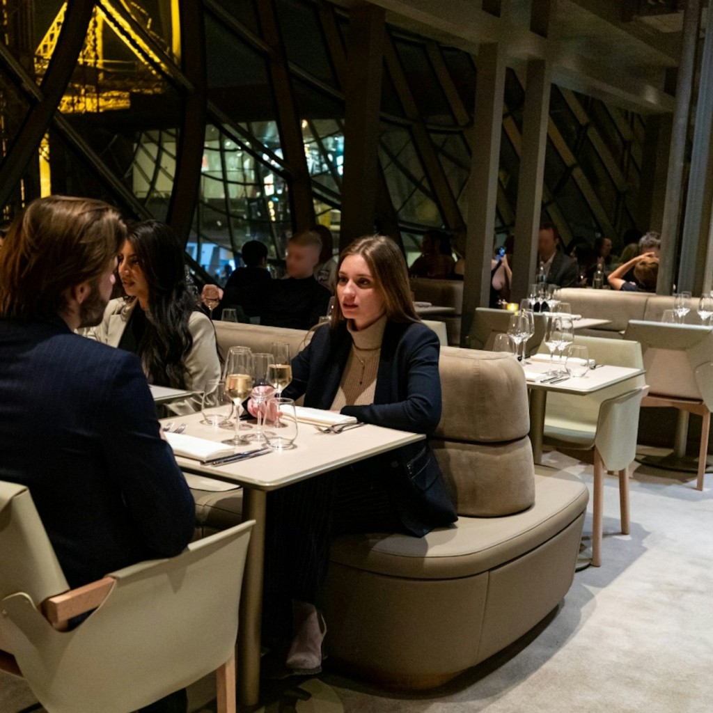 Torre Eiffel: Cena presso Madame Brasserie - 21h dinner