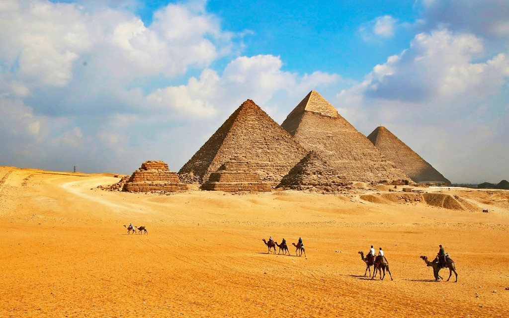 Ab Kairo: Halbtägige geführte Tour zu den Pyramiden von Gizeh und der Sphinx mit Hoteltransfers (German Private Tour + Entry Tickets)
