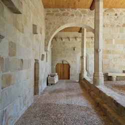 Fundação Livraria Lello: Entry Ticket + Guided Tour