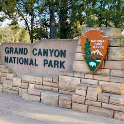 Grand Canyon National Park: One-Way or Roundtrip Shuttle Transfer from Las Vegas