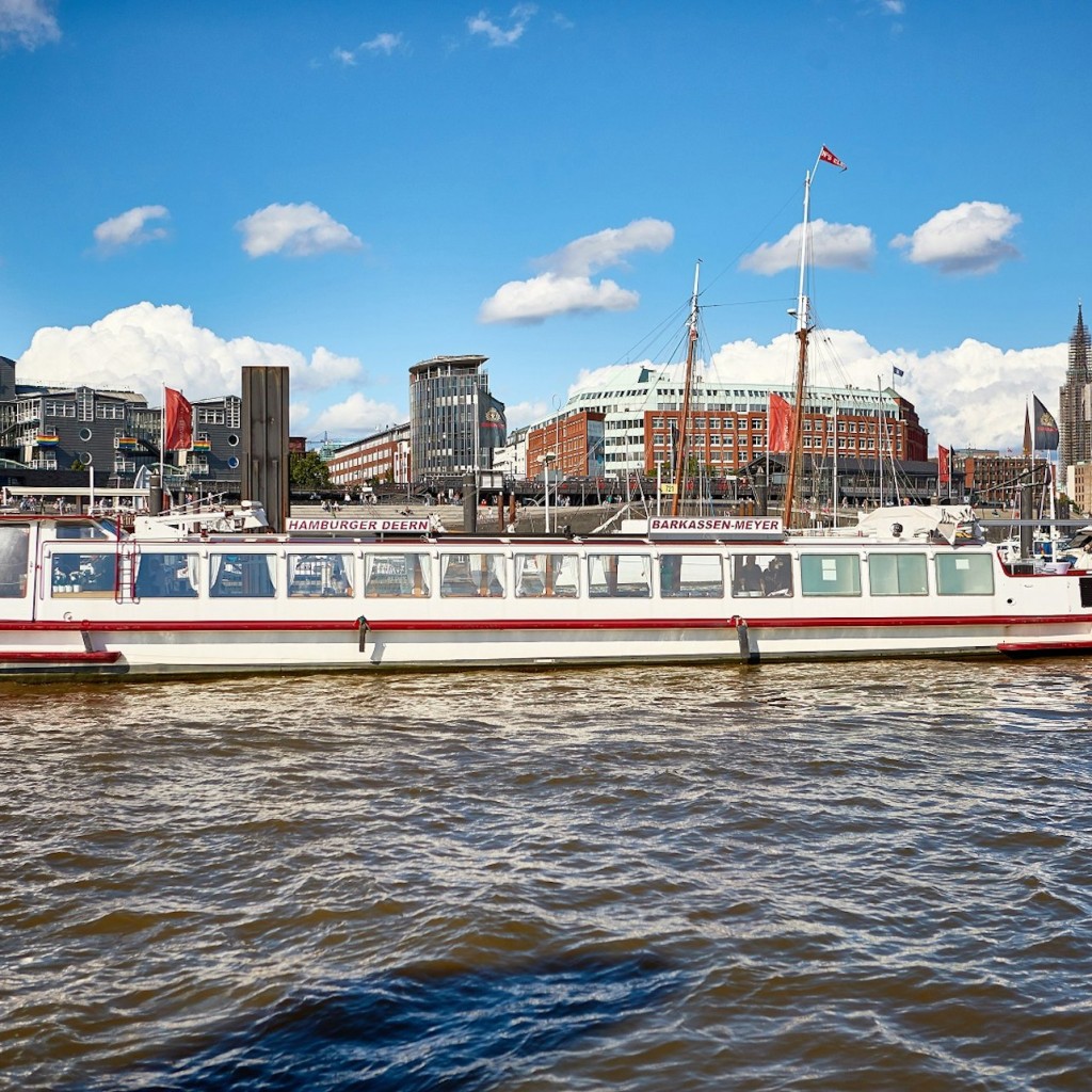 Hambourg : 1 heure de croisière dans le port + audioguide