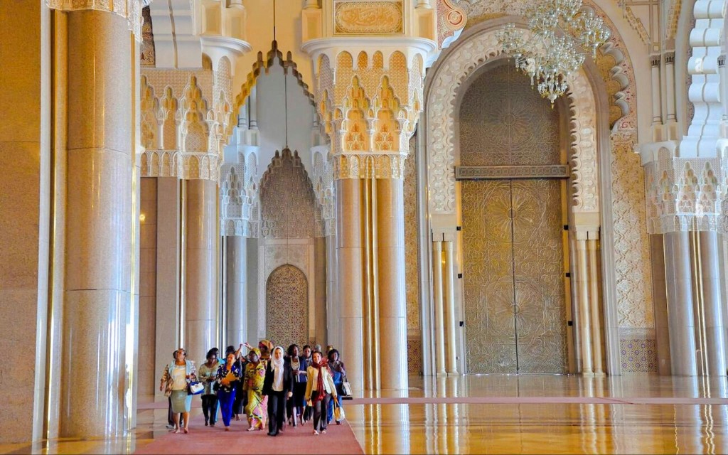 Tour guiado de la Mezquita Hassan II con entrada sin filas y traslados opcionales (Skip-the-Line Entry Tickets + Guided Group Tour + Hotel Transfers)
