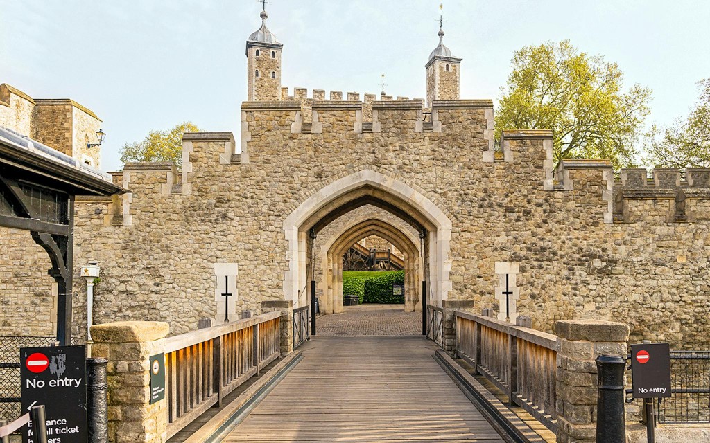 Billets pour la Tour de Londres avec accès aux Joyaux de la Couronne (Small-Group Guided Tour + Thames River Cruise)