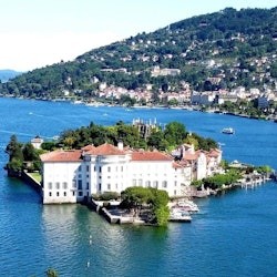 Isola Bella: Hop-on Hop-off Boat Tour from Stresa