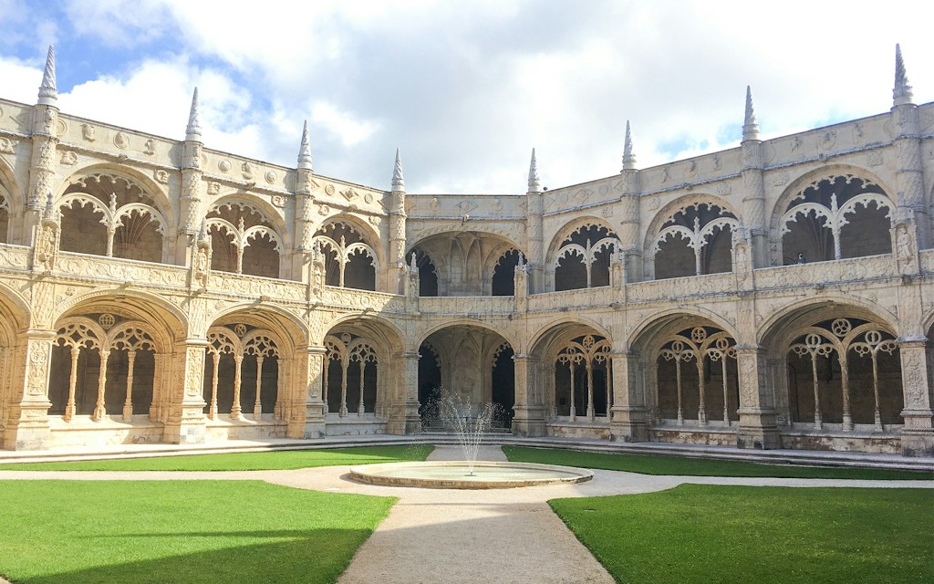 Mosteiro dos Jerónimos: Geführte Tour mit Schnelleinlass (Skip-the-Line English Guided Tour + Belém Walking Tour + Tasting)