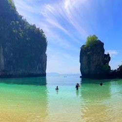 Krabi: One Day Hong Island lagoon Snorkelling Tour by Speedboat or Longtail Boat