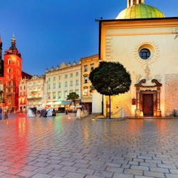 Krakow: Old Secrets, Tales & Kings Evening Guided Tour
