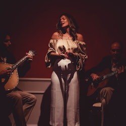 Lisbon: Fado Show at Lisboa em Fado + Port Wine