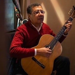 Lisbon: Fado Show with Portuguese Appetizers