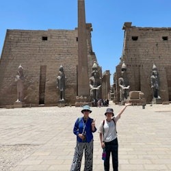 Luxor: Guided Day Tour to West and East Banks