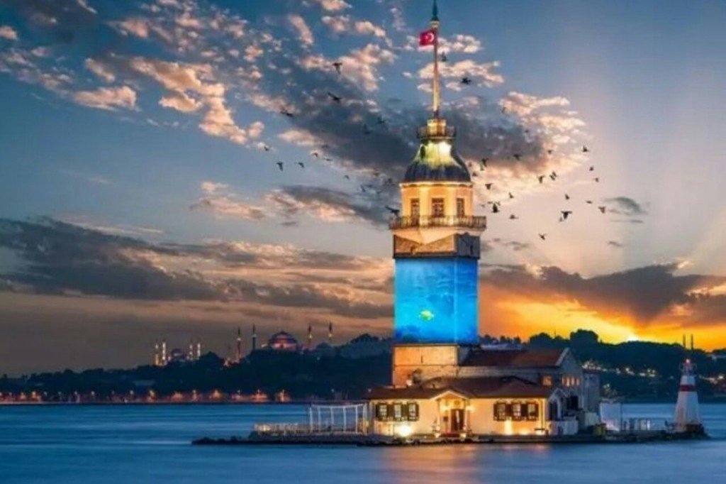 Maiden's Tower Ticket (Admission + Audio Guide)