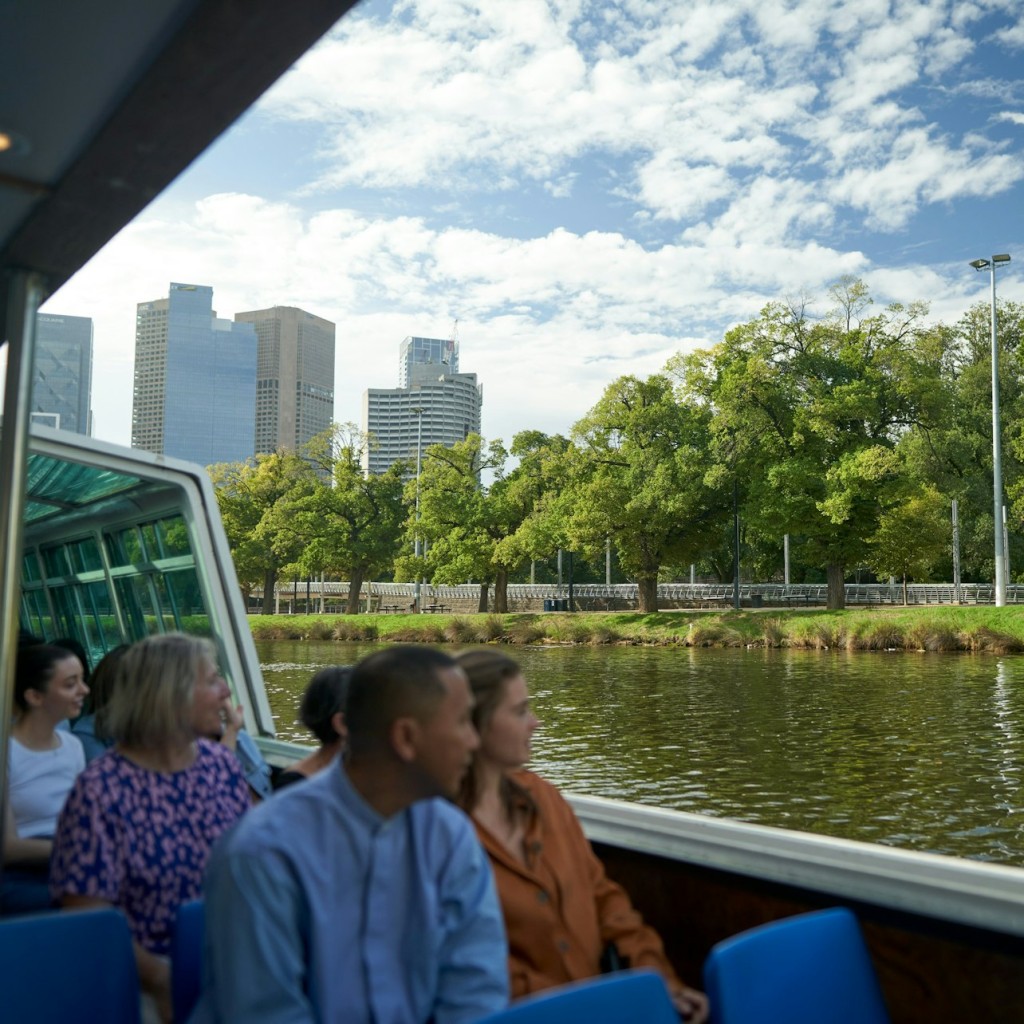 Melbourne: Yarra River Sightseeing Bootstour - Ports & Docklands