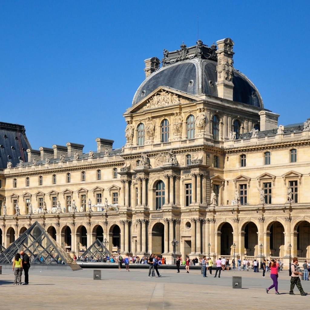 Murders And Mysteries: Louvre
