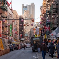 New York: Guided Neighborhood Tour in Spanish