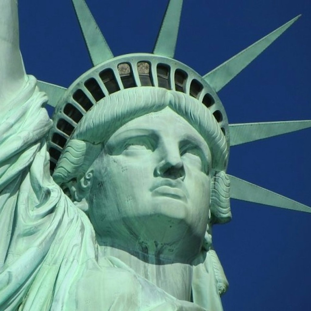 New York: Manhattan Guided Walking Tour + Statue of Liberty Ferry Ride