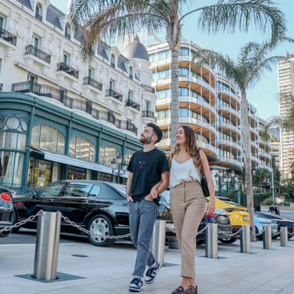 Nizza, Monaco, Monte-Carlo ed Eze: Tour guidato di un giorno intero + trasporto