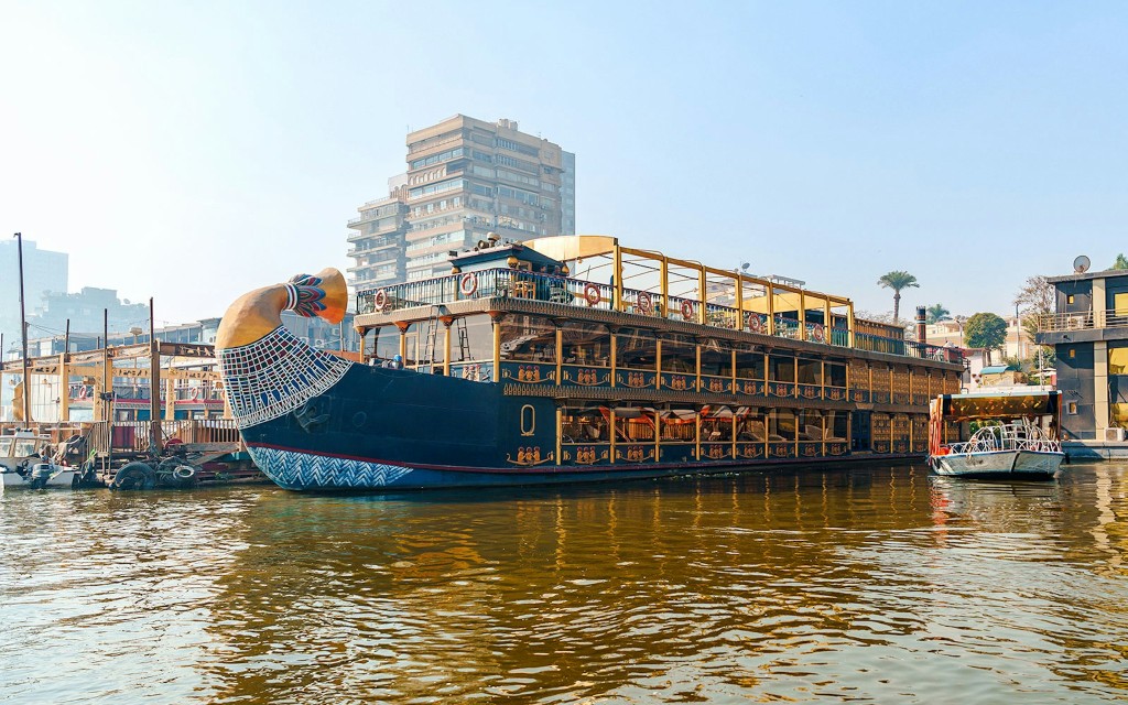Kairo: Nile Pharaoh 5-Sterne-Bootsfahrt mit Abendessen und Live-Unterhaltung (Dinner Cruise)