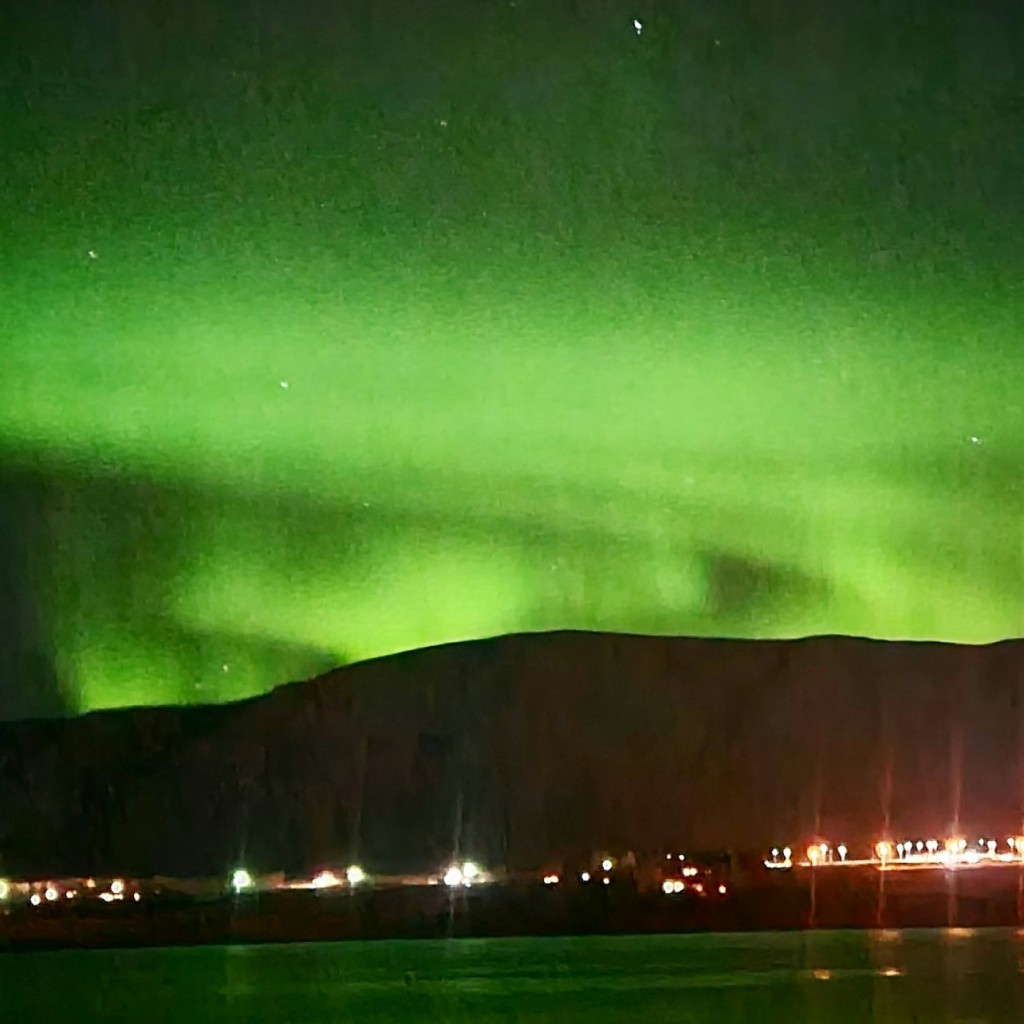 Aurora Boreal: excursió en jeep de 4 hores + aperitius