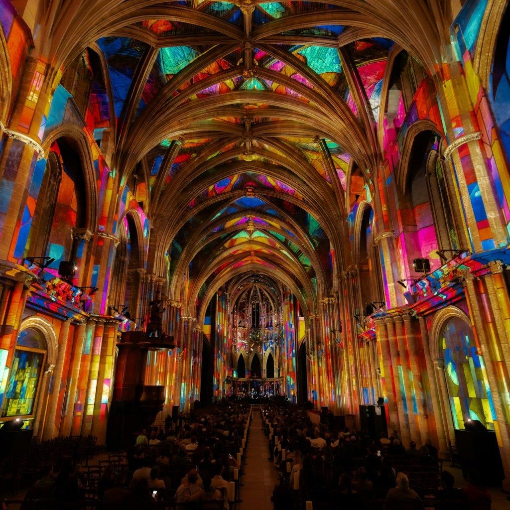 Paris : Spectacle immersif son et lumière - LUMINISCENCE