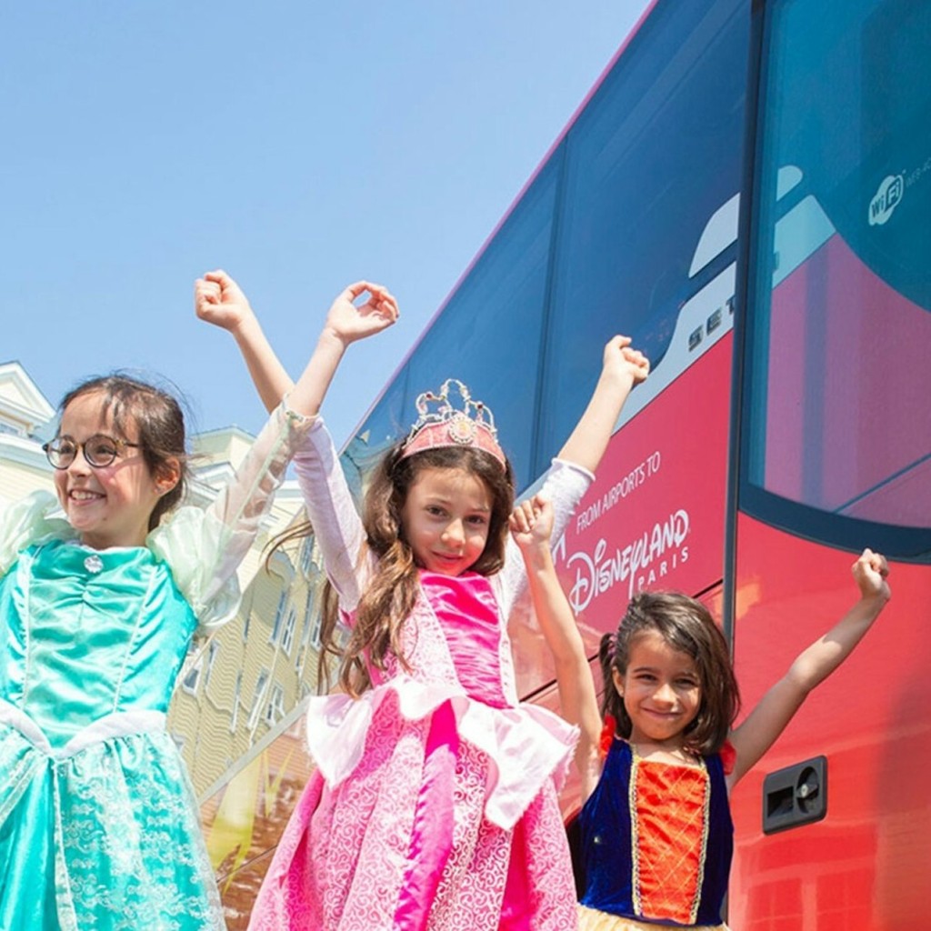 París: Trasllat en autobús d'anada i tornada des de l'aeroport d'Orly a Disneyland