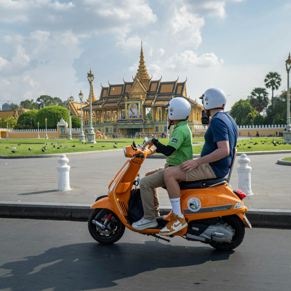 Phnom Penh: visita a la Vespa