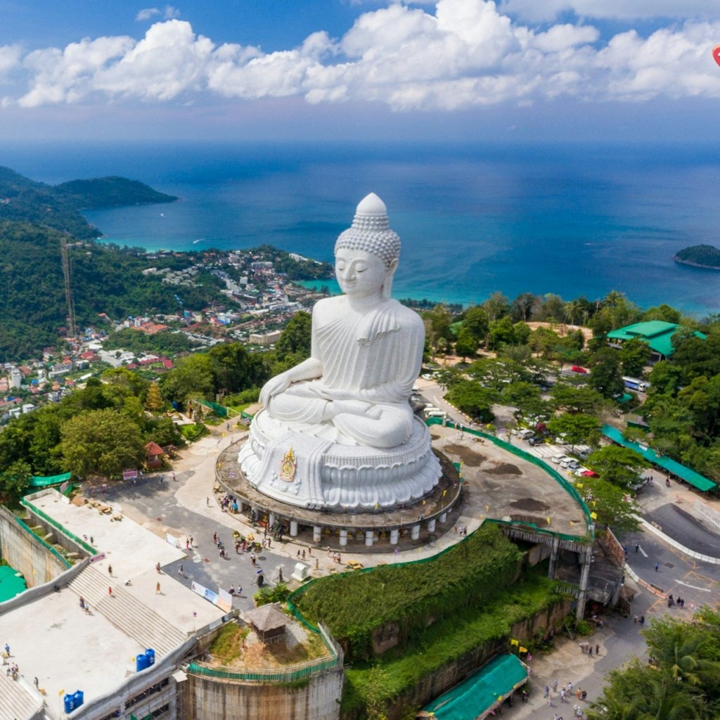 Illa de Phuket i Gran Buda: visita guiada + trasllat d'anada i tornada
