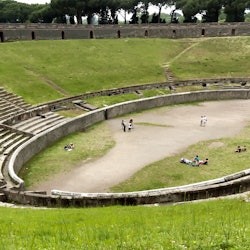 Pompeii: Guided Tour + Roundtrip from Naples