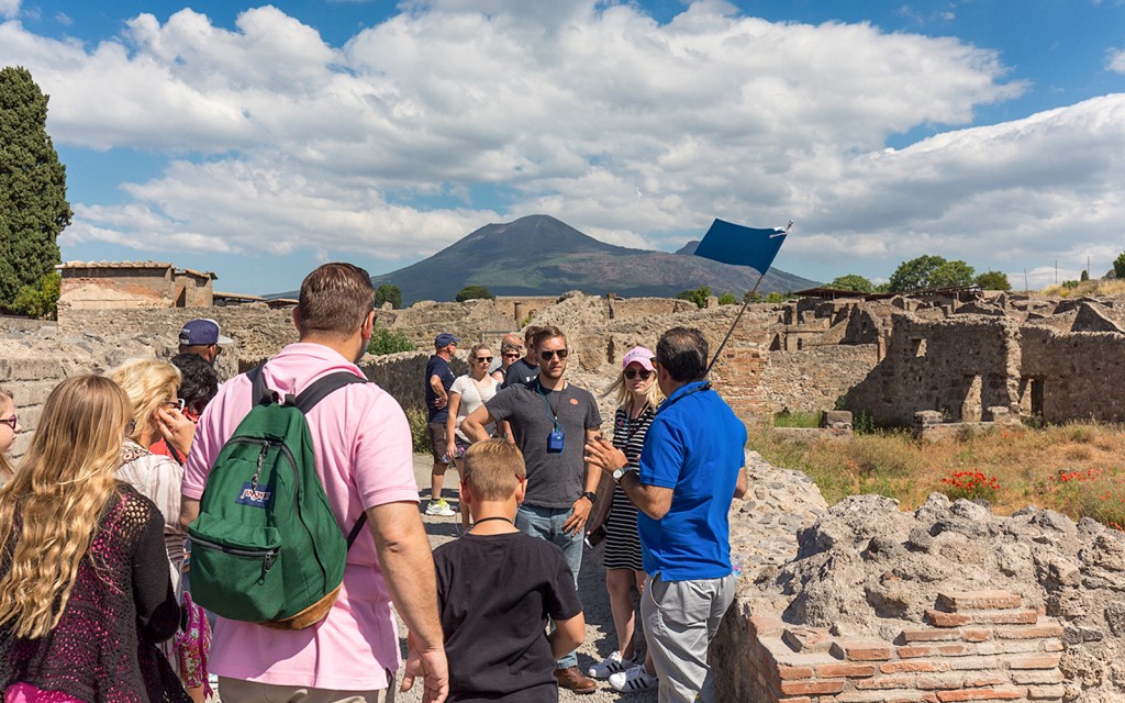 Pompeii Skip-the-Line Guided Tour (Portuguese Guided Tour)