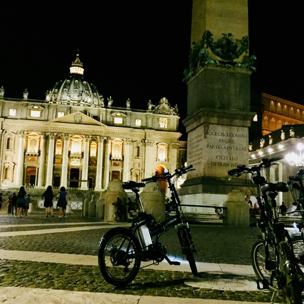 Rome by Night: Guide E-bike Tour with Salami, Cheese and Wine Tasting