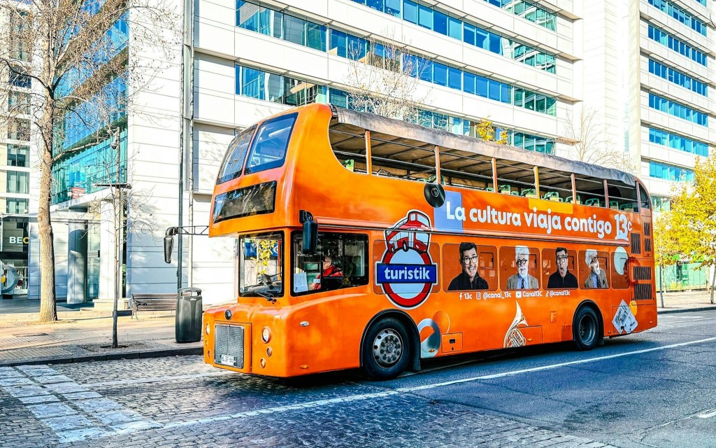 Santiago Hop-on Hop-off Bustour mit Seilbahn + Standseilbahn Tickets
(24-Hour Hop-on Hop-off Pass + 1-Day Cable Car, Funicular & Panoramic Bus Pass)