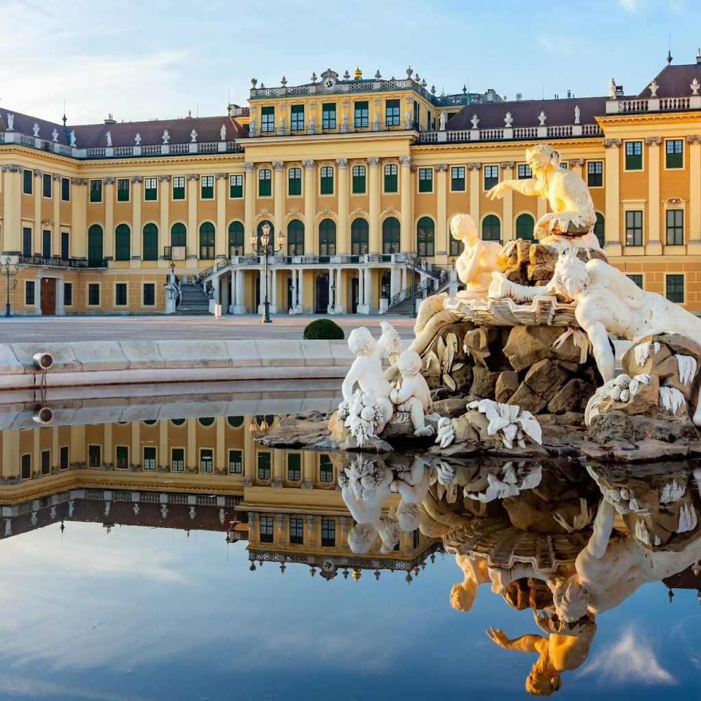 Pałac i ogrody Schönbrunn: bilet bez kolejki + zwiedzanie z przewodnikiem