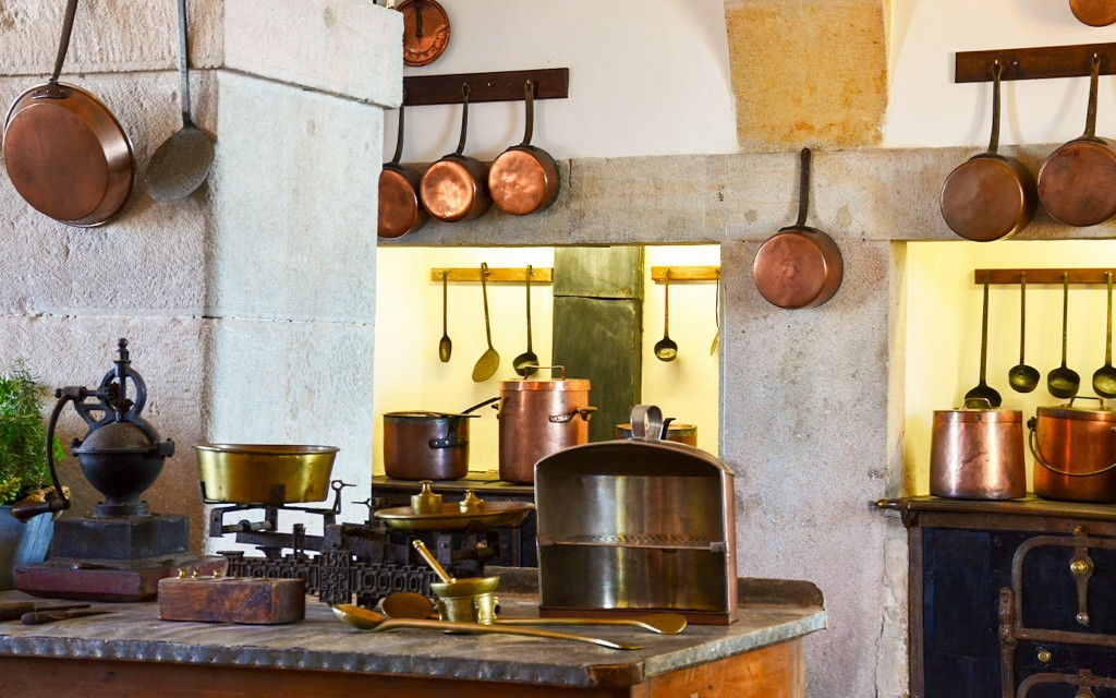 Skip-the-Line Tickets to the Royal Palace of Madrid and the Royal Kitchen (Fast Track Access)