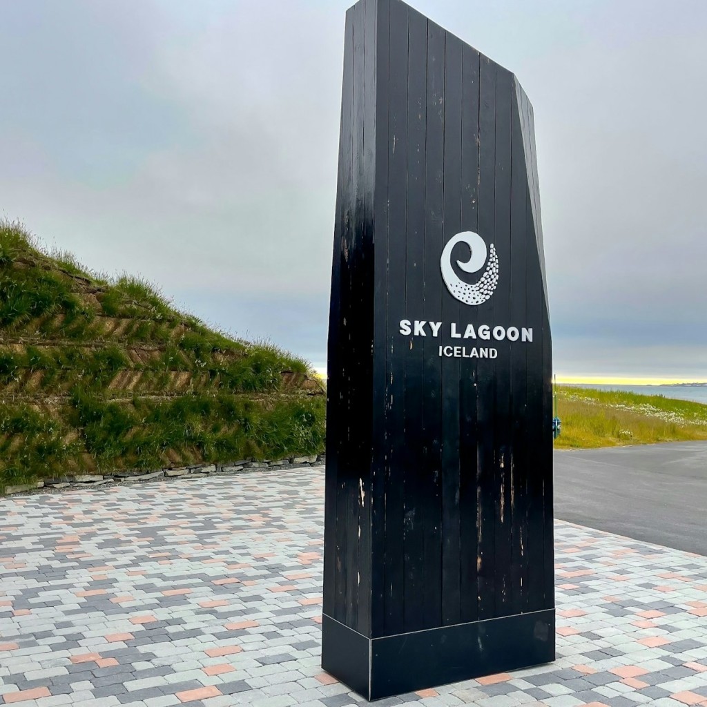 Sky Lagoon: Transport privat d'anada des de l'aeroport internacional de Keflavík