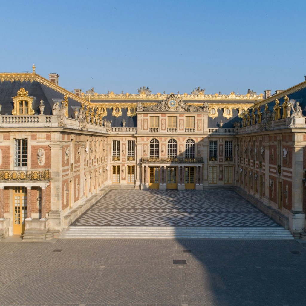 Tootbus Parigi: Tour in bus Hop-on Hop-off + Ingresso alla Reggia di Versailles - 72-Hours
