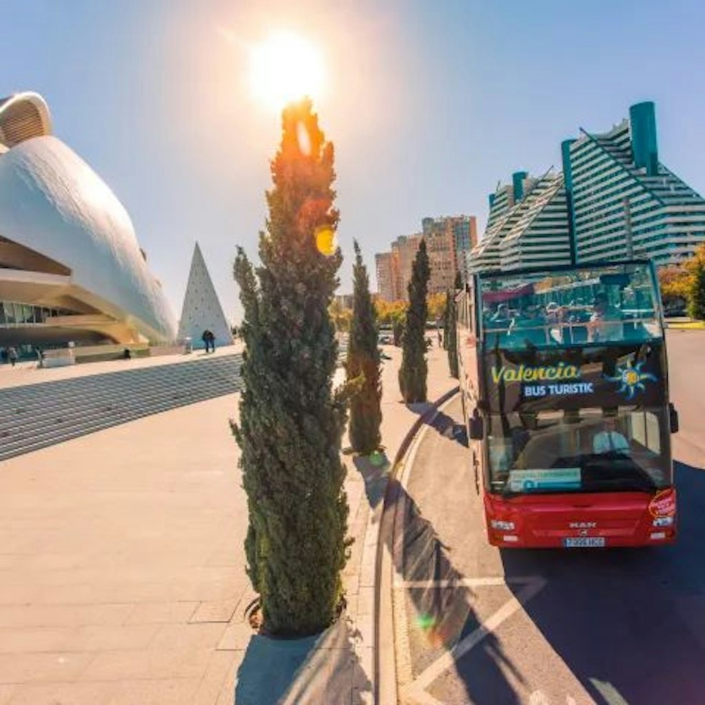 발렌시아Bus Turistic: 48시간 승하차 버스 투어 + 세인트니콜라스 입장