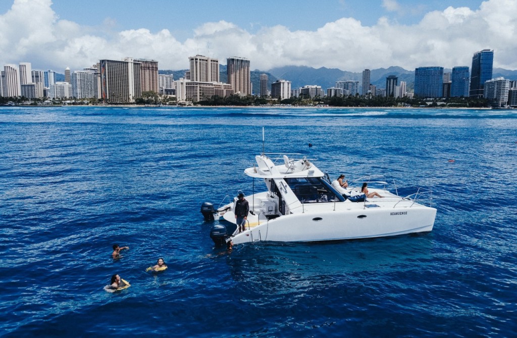 Waikiki Private Catamaran Cruise (Sunset Catamaran Cruise - Two-Hour Private Charter)