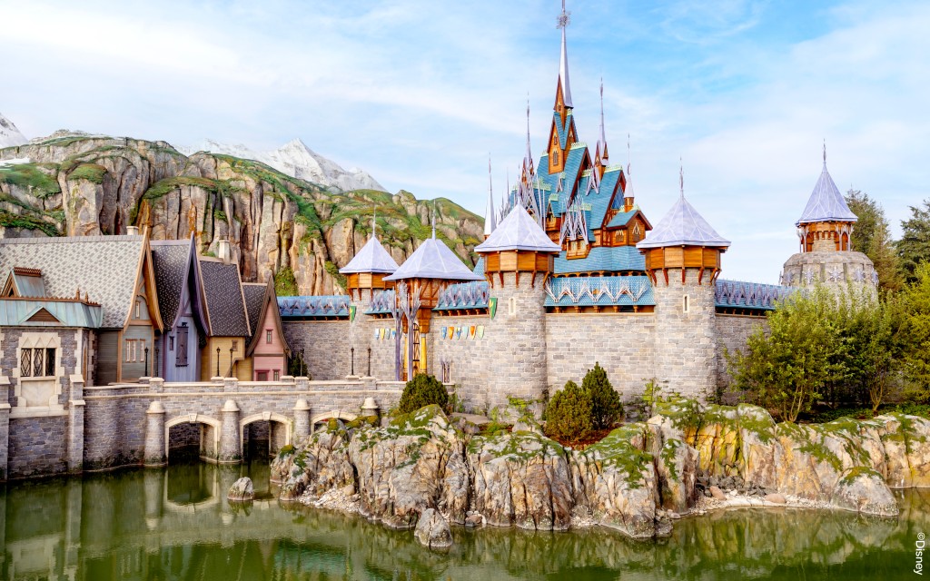 1-Day 2 Park Ticket to Disneyland® Paris (2 Disney® Parks Ticket with Premier Access) - 1