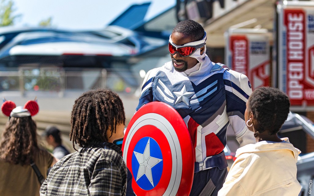 1-Day 2 Park Ticket to Disneyland® Paris (2 Disney® Parks Ticket with Round-Trip Shuttle Transfers from Eiffel Tower) - 3